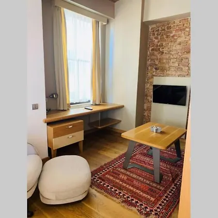 Galata Flat 1 Апартаменты