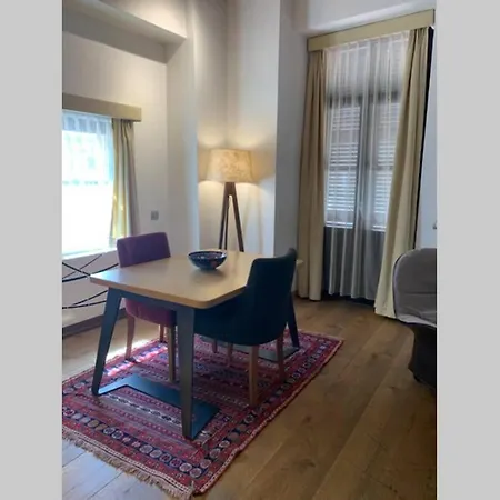 Galata Flat 1 *